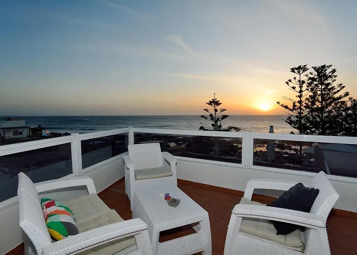 Sea Views In Prime Location By Pvl شقة *