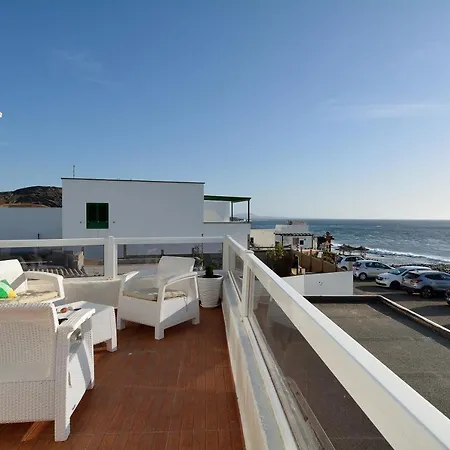 Sea Views In Prime Location By Pvl Daire